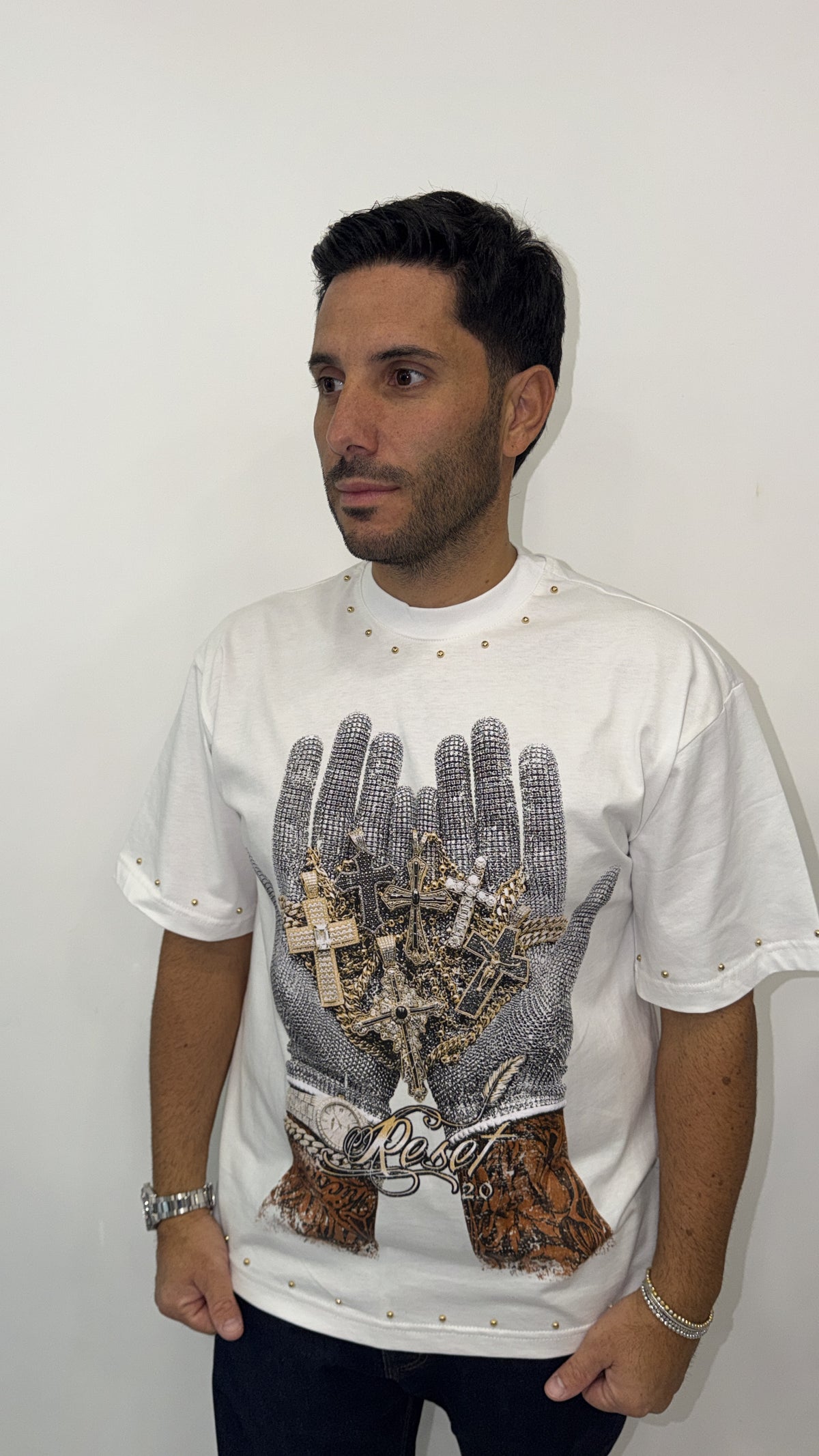 Shirt mani